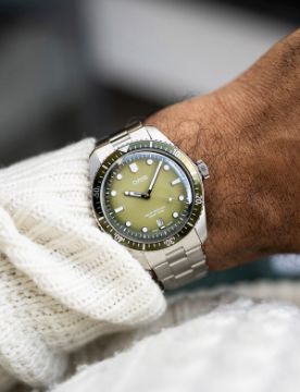 Oris Divers Sixty-Five Date 01 733 7707 4057-07 8 20 18