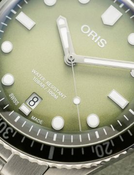 Oris Divers Sixty-Five Date 01 733 7707 4057-07 8 20 18