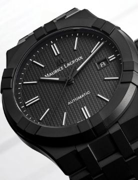 Maurice Lacroix Aikon AI6008-CRM22-330-2