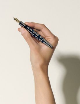 Montblanc Meisterstück Around the World in 80 Days Solitaire LeGrand Dolma Kalem - M Uç 132897