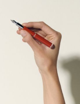 Montblanc Heritage Rouge et Noir Baby Özel Üretim Dolma Kalem - F Uç 127855