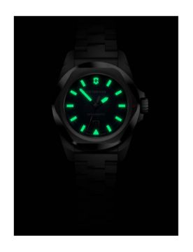 Victorinox I.N.O.X. Small 32 mm Quartz Saat VS 242038